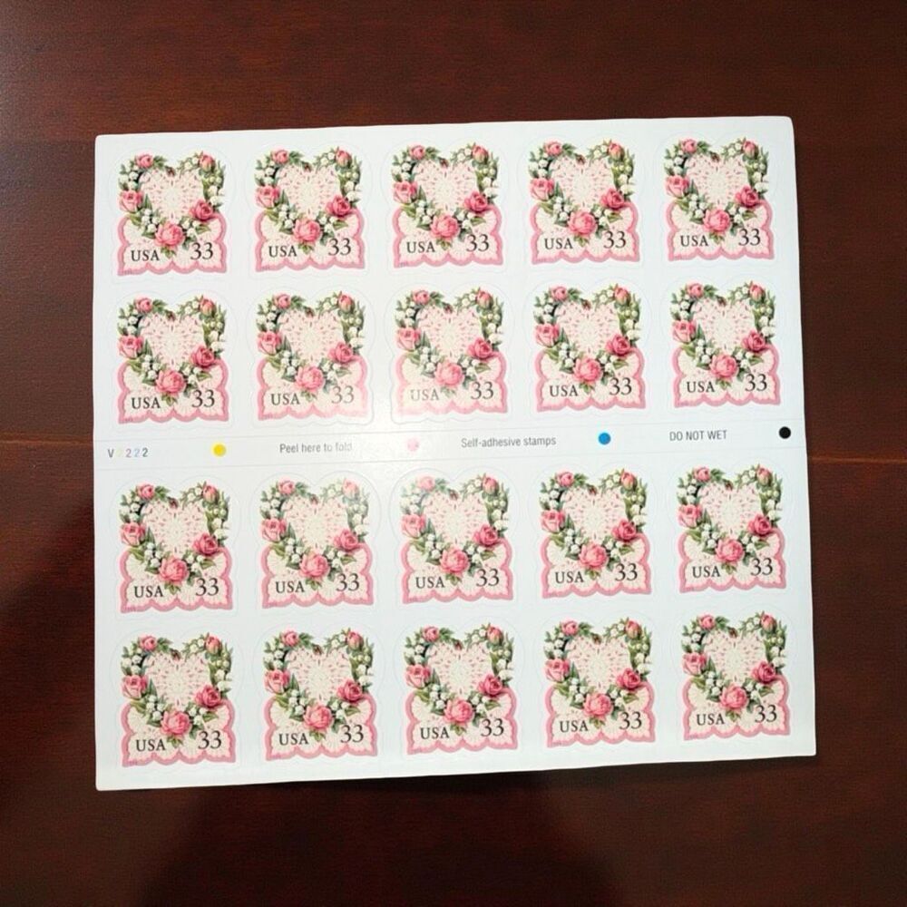 US Scott #3274a Booklet of 20 33 Cent Floral Heart Love Stamps Unused